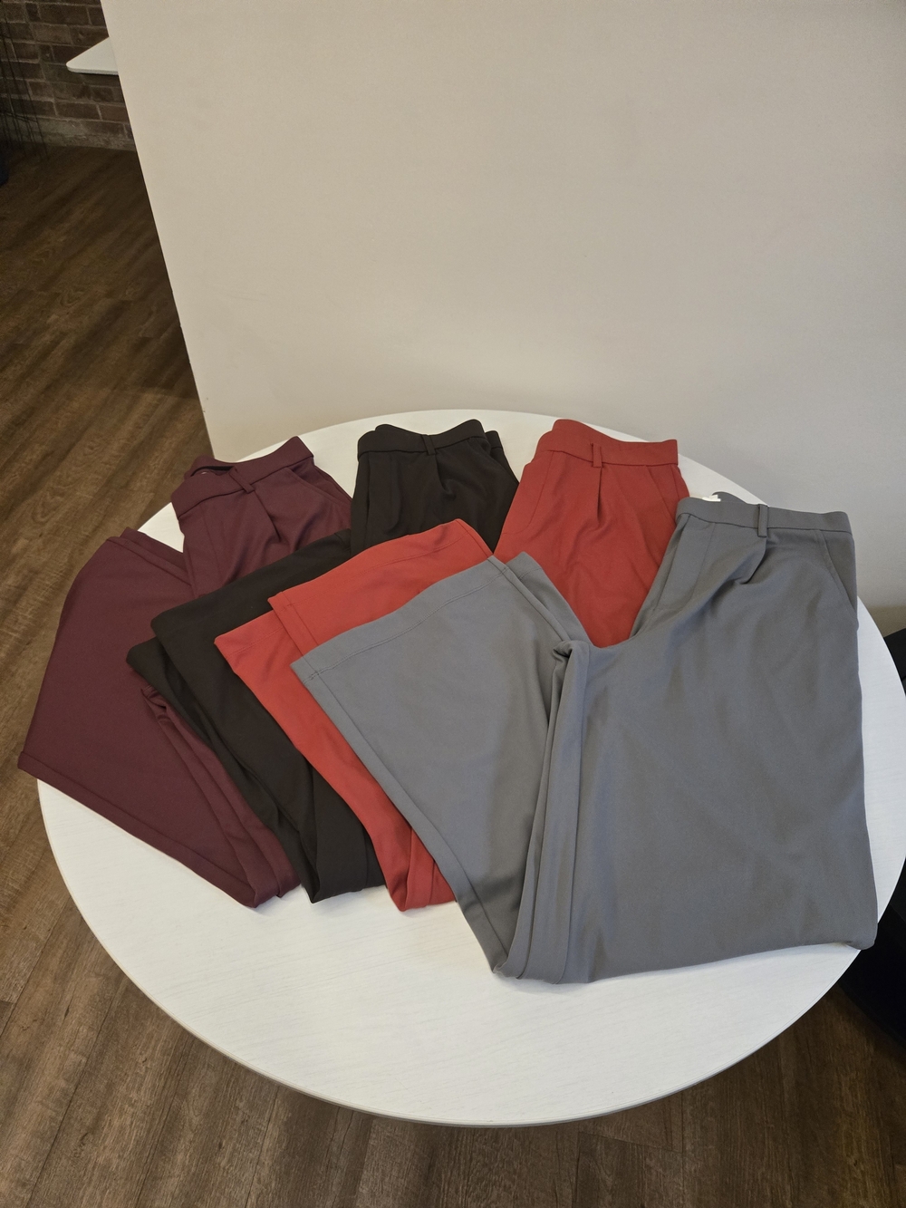 Women's LOT of 4 Halara Stretch Pull-On pants Medium